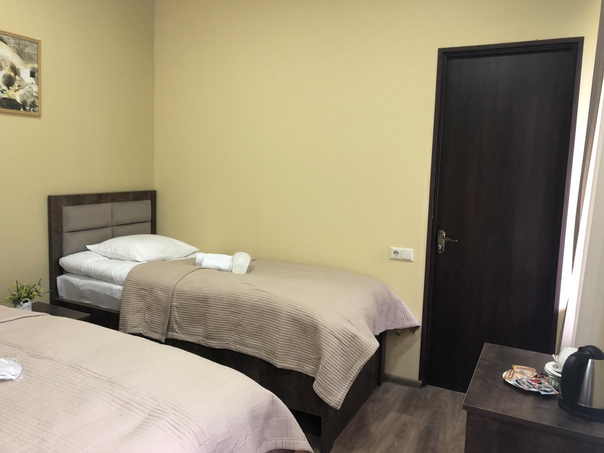 Ametapi Hotel Mestia Ngoại thất bức ảnh